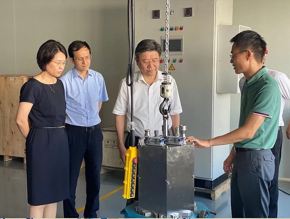 宁波市副市长陈炳荣考察调研英国威廉希尔公司