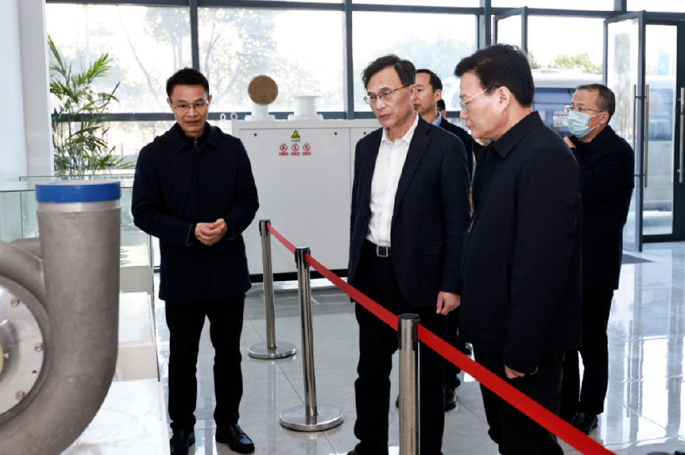 宁波市人大常委会主任张平一行莅临英国威廉希尔公司科技考察指导